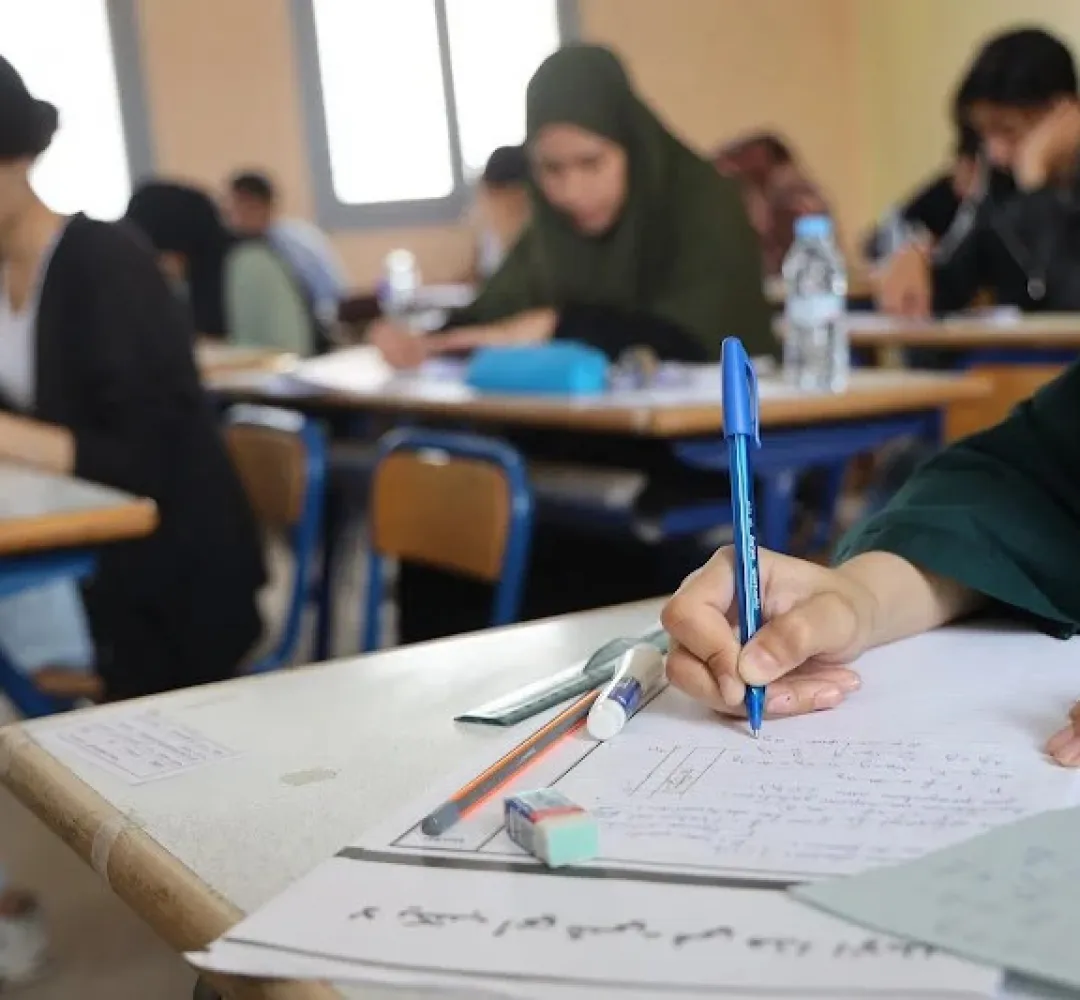 "عدم الاعلان عن النتائج الأولى باك" .. يسائل الوزارة