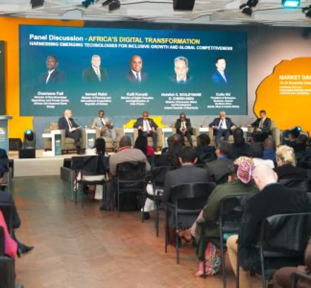 منتدى الاستثمار الإفريقي 2025.. خبراء يدعون إلى تسريع الاستثمارات الرقمية لجعل إفريقيا فاعلا رئيسيا في الاقتصاد الرقمي العالمي
