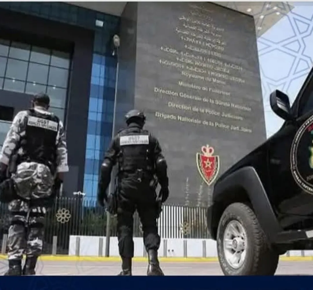ييتوقيف 11 شخصا، وهم 10 أشخاص يحملون الجنسيات المزدوجة المغربية والفرنسية والبلجيكية والهولندية ومواطن فرنسي، وذلك لكونهم يشكلون موضوع مذكرات بحث وطنية وأخرى على الصعيد الدول